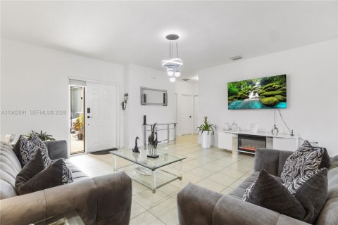 Condo in Homestead, Florida, 3 bedrooms  № 2080981 - photo 12