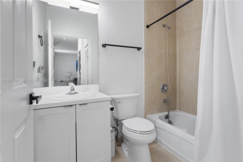 Condo in Homestead, Florida, 3 bedrooms  № 2080981 - photo 23
