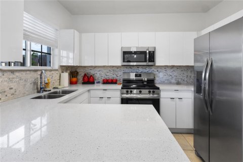 Condo in Homestead, Florida, 3 bedrooms  № 2080981 - photo 6