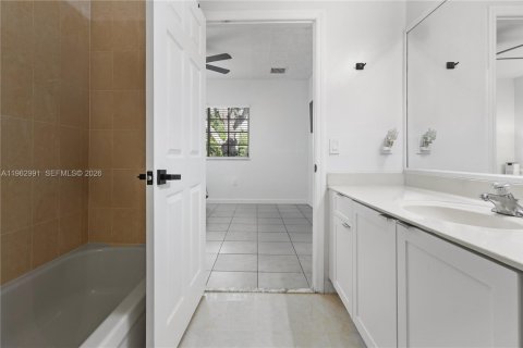 Condo in Homestead, Florida, 3 bedrooms  № 2080981 - photo 20