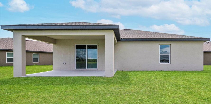 Casa en Fort Pierce, Florida 3 dormitorios, 157.56 m2 № 1172296