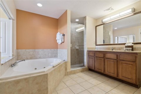 Condo in Orlando, Florida, 2 bedrooms № 2199563 - photo 15