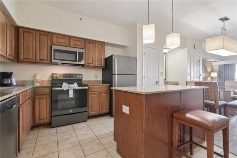 Condo in Orlando, Florida, 2 bedrooms № 2199563 - photo 10