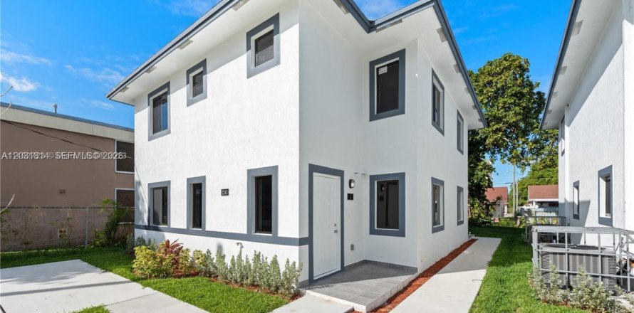 Casa en Miami, Florida 3 dormitorios, 110.37 m2 № 2085984