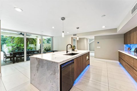 House in Longwood, Florida 8 bedrooms, 695.75 sq.m. № 1717292 - photo 23