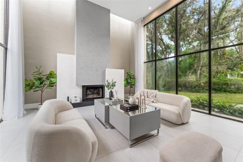 House in Longwood, Florida 8 bedrooms, 695.75 sq.m. № 1717292 - photo 13