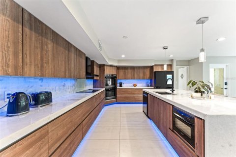 House in Longwood, Florida 8 bedrooms, 695.75 sq.m. № 1717292 - photo 19