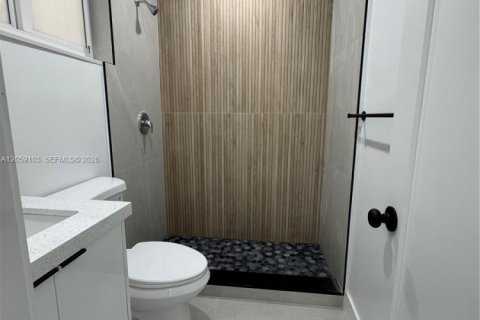 Condo in Hialeah, Florida, 1 bedroom  № 2169102 - photo 19