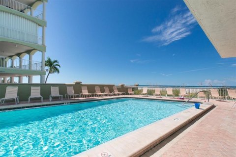 Condo in Indian Shores, Florida, 1 bedroom  № 2098181 - photo 23