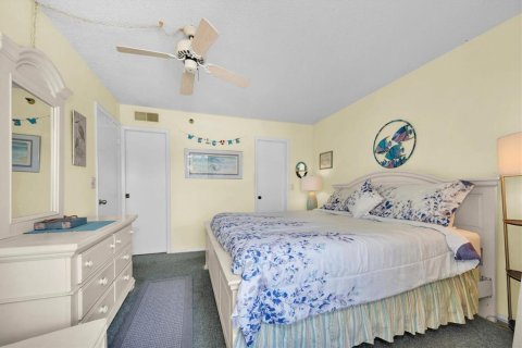 Condo in Indian Shores, Florida, 1 bedroom  № 2098181 - photo 16