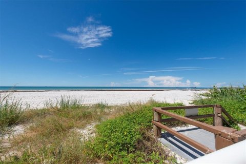 Condo in Indian Shores, Florida, 1 bedroom  № 2098181 - photo 22