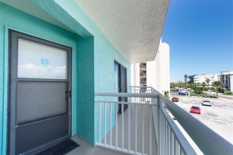 Condo in Indian Shores, Florida, 1 bedroom  № 2098181 - photo 3