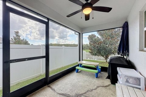 House in Davenport, Florida 4 bedrooms, 151.15 sq.m. № 2425558 - photo 16