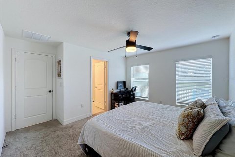 House in Davenport, Florida 4 bedrooms, 151.15 sq.m. № 2425558 - photo 22