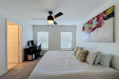 House in Davenport, Florida 4 bedrooms, 151.15 sq.m. № 2425558 - photo 24