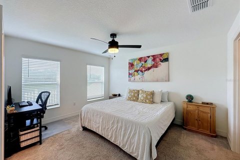 House in Davenport, Florida 4 bedrooms, 151.15 sq.m. № 2425558 - photo 20