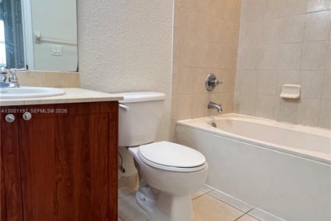 Copropriété à louer à Doral, Floride: 2 chambres, 104.33 m2 № 2065216 - photo 13