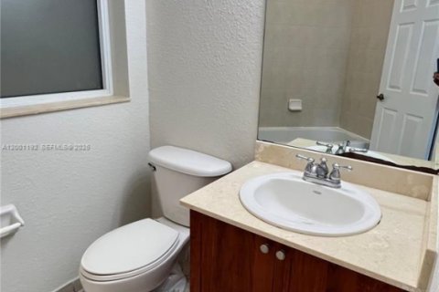 Copropriété à louer à Doral, Floride: 2 chambres, 104.33 m2 № 2065216 - photo 17