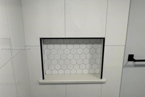 Copropriété à louer à Miami, Floride: 1 chambre, 83.43 m2 № 1966700 - photo 25