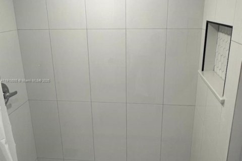 Copropriété à louer à Miami, Floride: 1 chambre, 83.43 m2 № 1966700 - photo 20