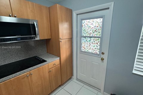 Copropriété à louer à Miami, Floride: 1 chambre, 83.43 m2 № 1966700 - photo 26