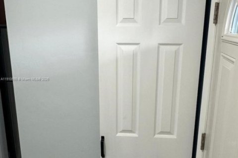 Copropriété à louer à Miami, Floride: 1 chambre, 83.43 m2 № 1966700 - photo 16