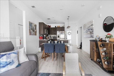 Купить кондоминиум в Дорал, Флорида 3 спальни, 104.42м2, № 1971820 - фото 30