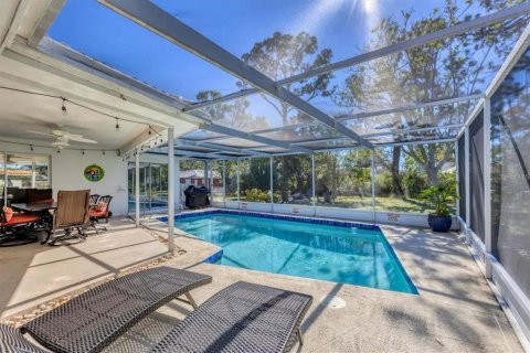 House in Sarasota, Florida 3 bedrooms, 150.87 sq.m. № 2214713 - photo 26