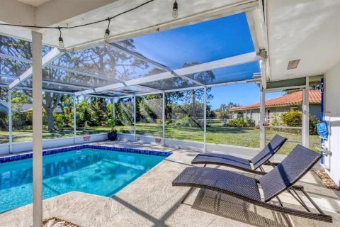 House in Sarasota, Florida 3 bedrooms, 150.87 sq.m. № 2214713 - photo 27
