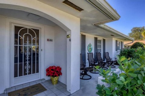 House in Sarasota, Florida 3 bedrooms, 150.87 sq.m. № 2214713 - photo 3