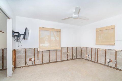 House in Englewood, Florida 2 bedrooms, 109.62 sq.m. № 1680385 - photo 14