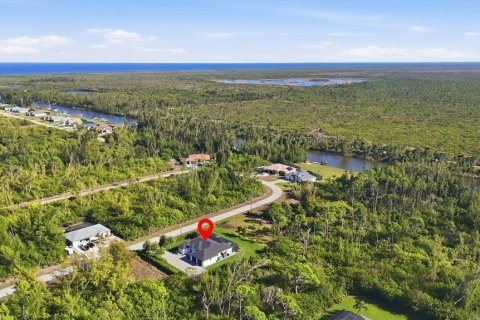 Villa ou maison à vendre à Port Charlotte, Floride: 3 chambres, 181.25 m2 № 2144843 - photo 3