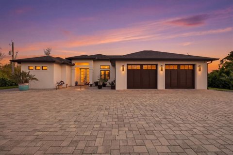 Villa ou maison à Port Charlotte, Floride 3 chambres, 181.25 m2 № 2144843