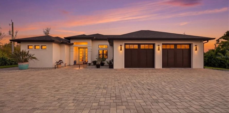 Villa ou maison à Port Charlotte, Floride 3 chambres, 181.25 m2 № 2144843