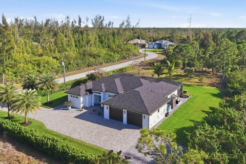 Villa ou maison à vendre à Port Charlotte, Floride: 3 chambres, 181.25 m2 № 2144843 - photo 7