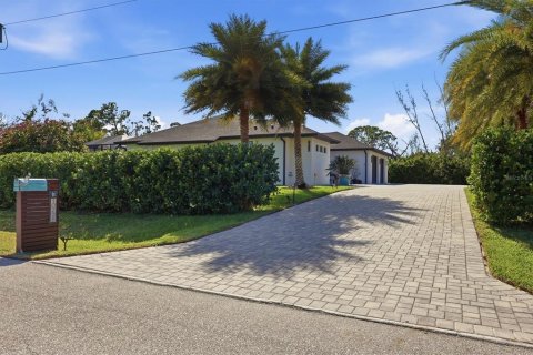 Villa ou maison à vendre à Port Charlotte, Floride: 3 chambres, 181.25 m2 № 2144843 - photo 9