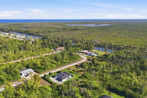 Villa ou maison à vendre à Port Charlotte, Floride: 3 chambres, 181.25 m2 № 2144843 - photo 4