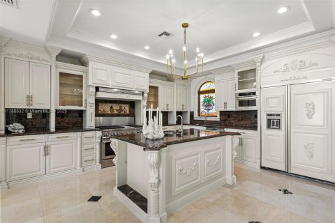 Villa ou maison à vendre à Sunny Isles Beach, Floride: 9 chambres № 1647192 - photo 15