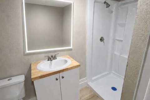 Villa ou maison à louer à Saint Petersburg, Floride: 1 chambre, 25.55 m2 № 2414039 - photo 2