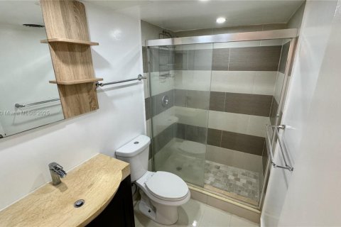 Condominio en alquiler en Bay Harbor Islands, Florida, 1 dormitorio, 75.25 m2 № 1770485 - foto 4