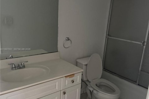 Купить кондоминиум в Санни-Айлс-Бич, Флорида 1 спальня, 93.37м2, № 2060871 - фото 9