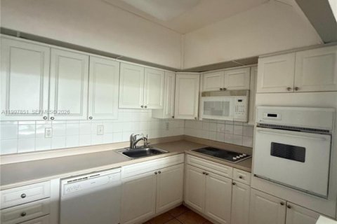 Купить кондоминиум в Санни-Айлс-Бич, Флорида 1 спальня, 93.37м2, № 2060871 - фото 5