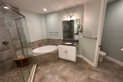 Copropriété à louer à Bradenton, Floride: 2 chambres, 153.29 m2 № 2429246 - photo 19