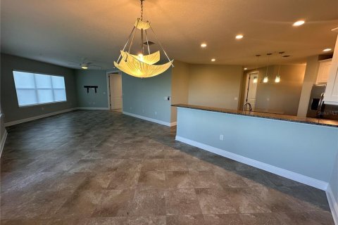 Copropriété à louer à Bradenton, Floride: 2 chambres, 153.29 m2 № 2429246 - photo 10