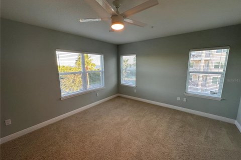 Copropriété à louer à Bradenton, Floride: 2 chambres, 153.29 m2 № 2429246 - photo 13