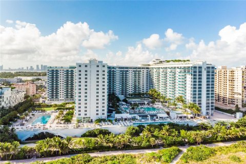 Condominio en venta en Miami Beach, Florida, 1 dormitorio, 81.75 m2 № 2256568 - foto 25