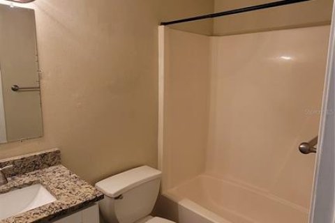 Condominio en alquiler en Brandon, Florida, 2 dormitorios, 85.28 m2 № 1906113 - foto 7