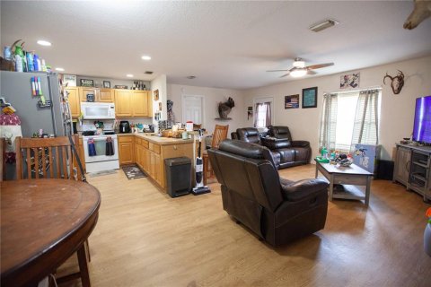 Villa ou maison à vendre à Wildwood, Floride: 2 chambres, 113.15 m2 № 2196526 - photo 5