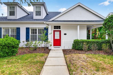 House in Tampa, Florida 3 bedrooms, 182.55 sq.m. № 2102141 - photo 2