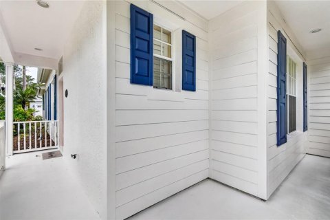 House in Tampa, Florida 3 bedrooms, 182.55 sq.m. № 2102141 - photo 6